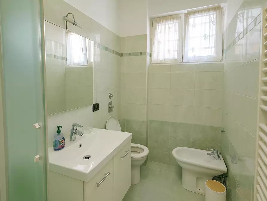 Immagine 10 di Camera in affitto  in Via Giorgio Stephenson a Milano