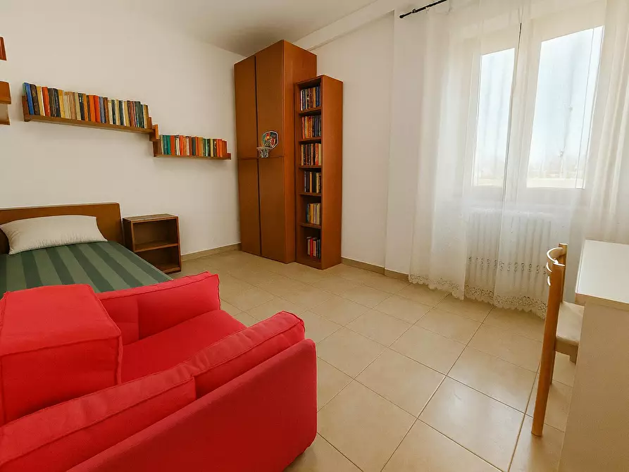 Immagine 3 di Camera in affitto  in Via Giorgio Stephenson a Milano