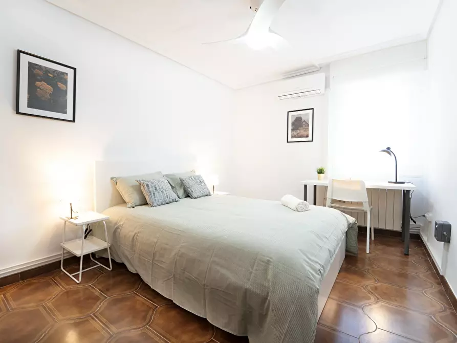 Immagine 1 di Camera in affitto  in Avenida del Cardenal Herrera Oria a Madrid