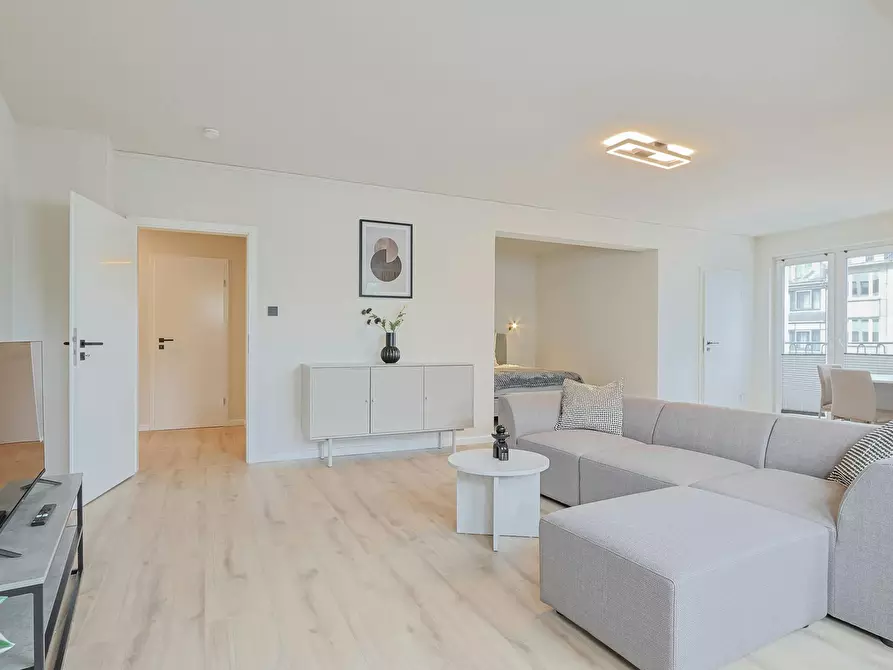 Immagine 5 di Appartamento in affitto  in Kölner Straße a Düsseldorf