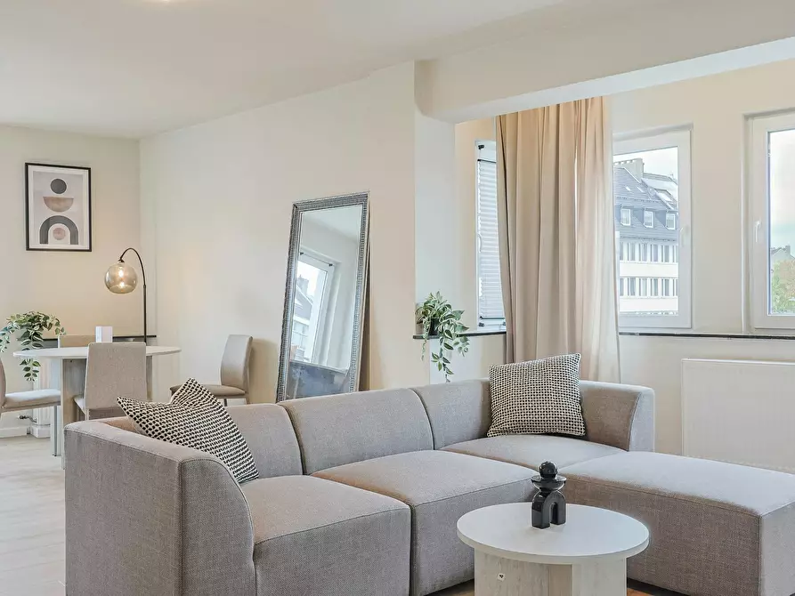 Immagine 3 di Appartamento in affitto  in Kölner Straße a Düsseldorf