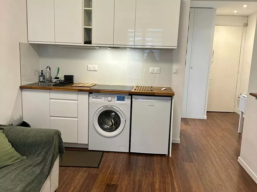 Immagine 6 di Appartamento in affitto  in Rue Camille Crespin du Gast a Paris