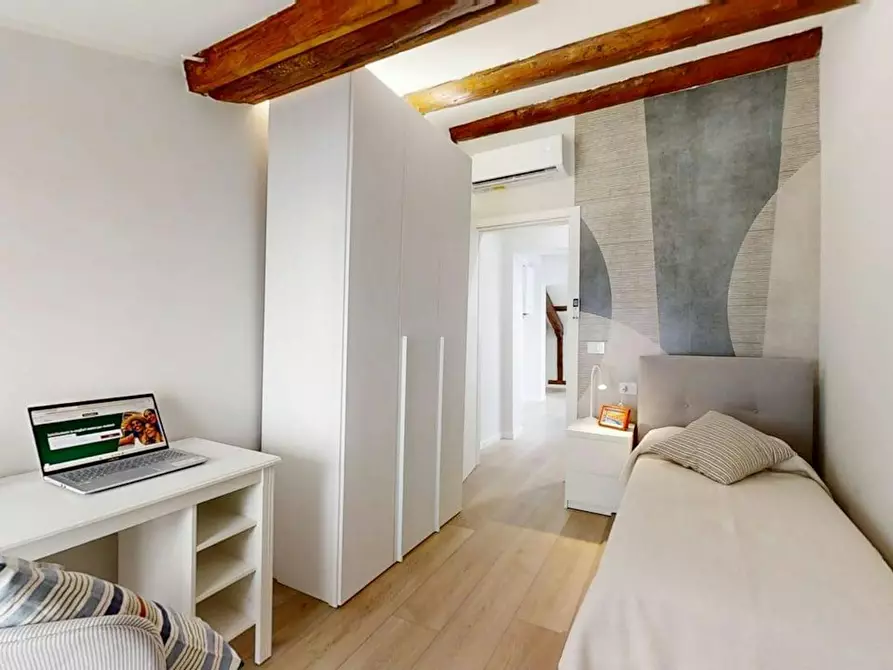 Immagine 2 di Camera in affitto  in Via San Francesco a Padova