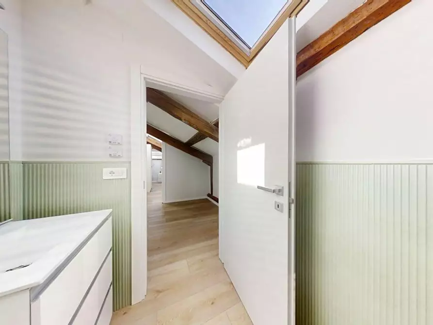 Immagine 10 di Camera in affitto  in Via San Francesco a Padova