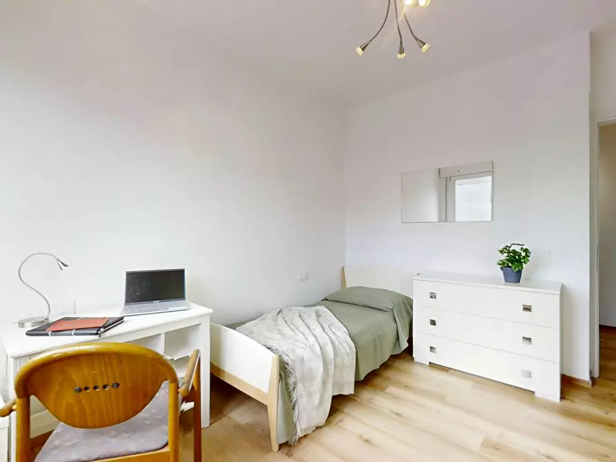 Immagine 1 di Camera in affitto  in Via Cosme Tura a Padova