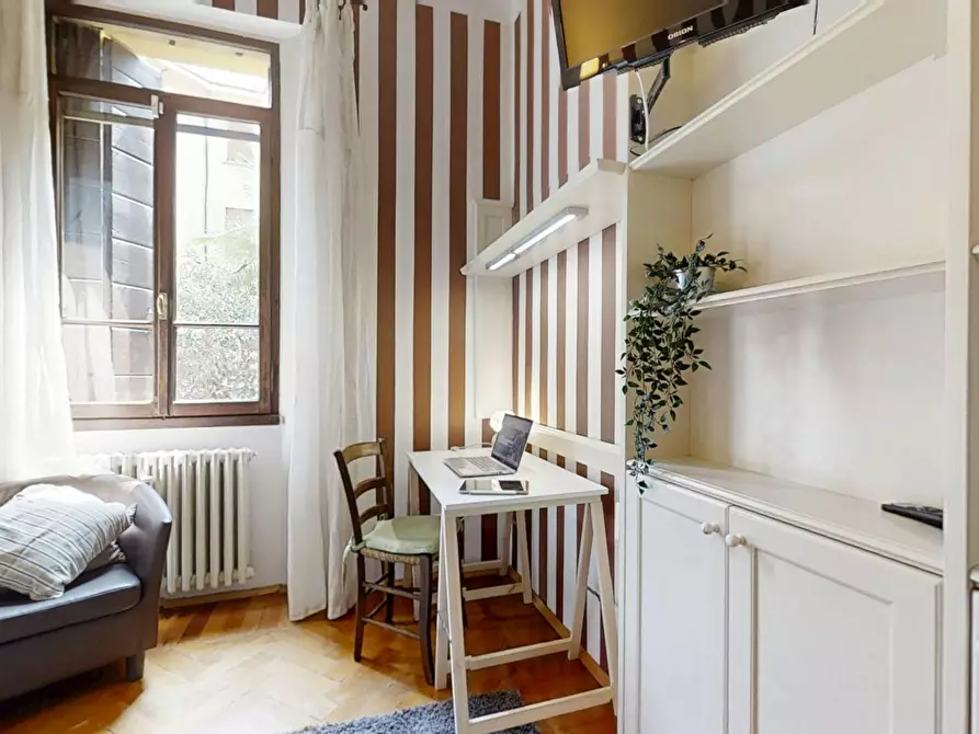 Immagine 4 di Camera in affitto  in Piazza del Castello a Padova