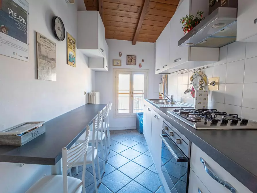 Immagine 8 di Appartamento in affitto  in Via Giuseppe Massarenti a Bologna