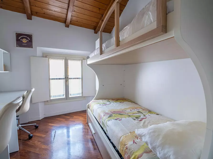 Immagine 2 di Appartamento in affitto  in Via Giuseppe Massarenti a Bologna