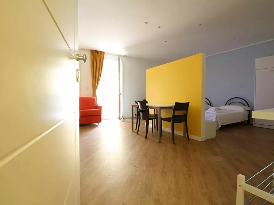 Immagine 2 di Appartamento in affitto  in Via Giorgio Martinelli a Rho