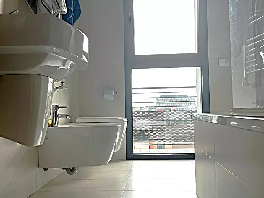 Immagine 7 di Appartamento in affitto  in Via Livigno a Milano