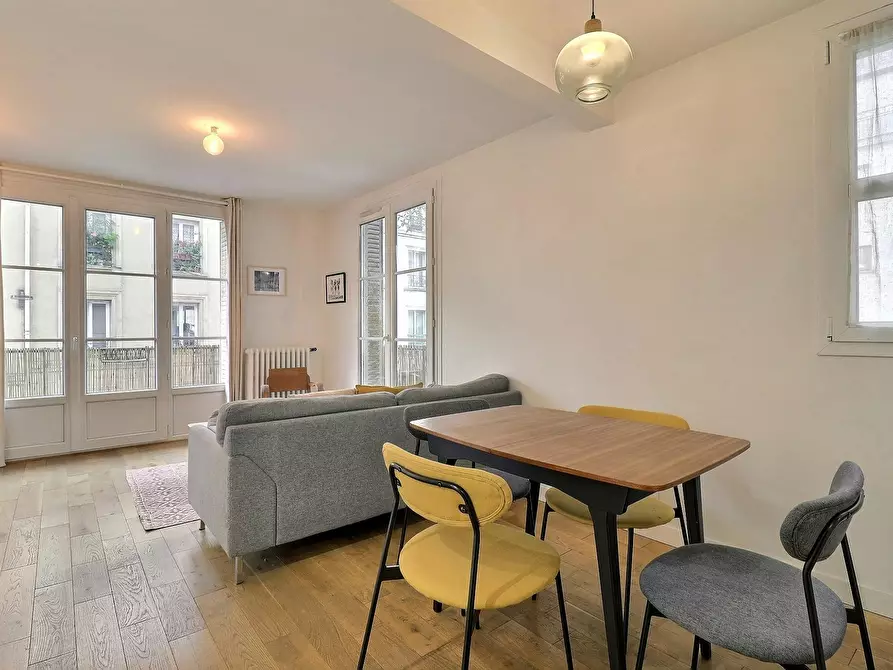 Immagine 7 di Appartamento in affitto  in Rue Pouchet a Paris 17