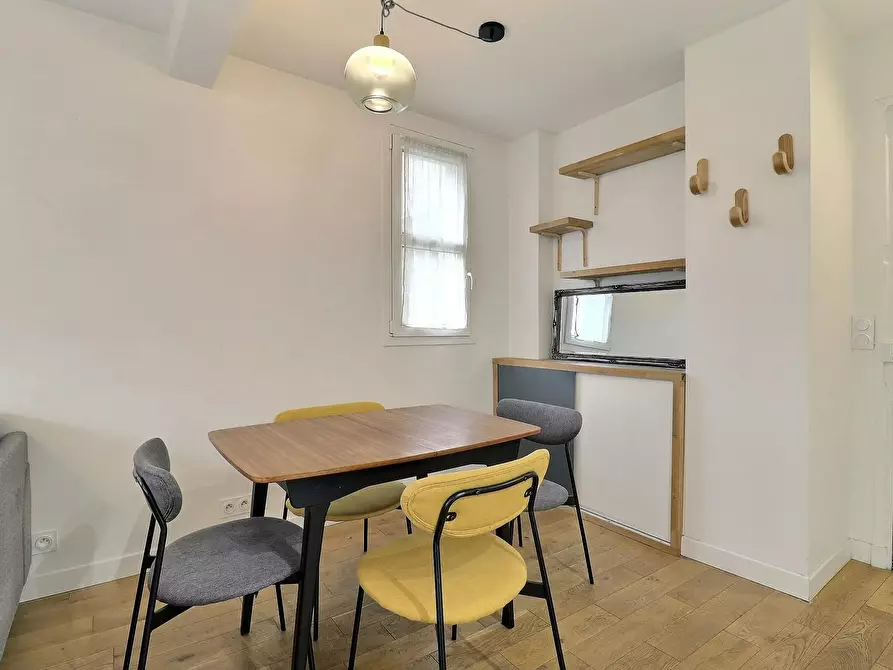 Immagine 4 di Appartamento in affitto  in Rue Pouchet a Paris 17