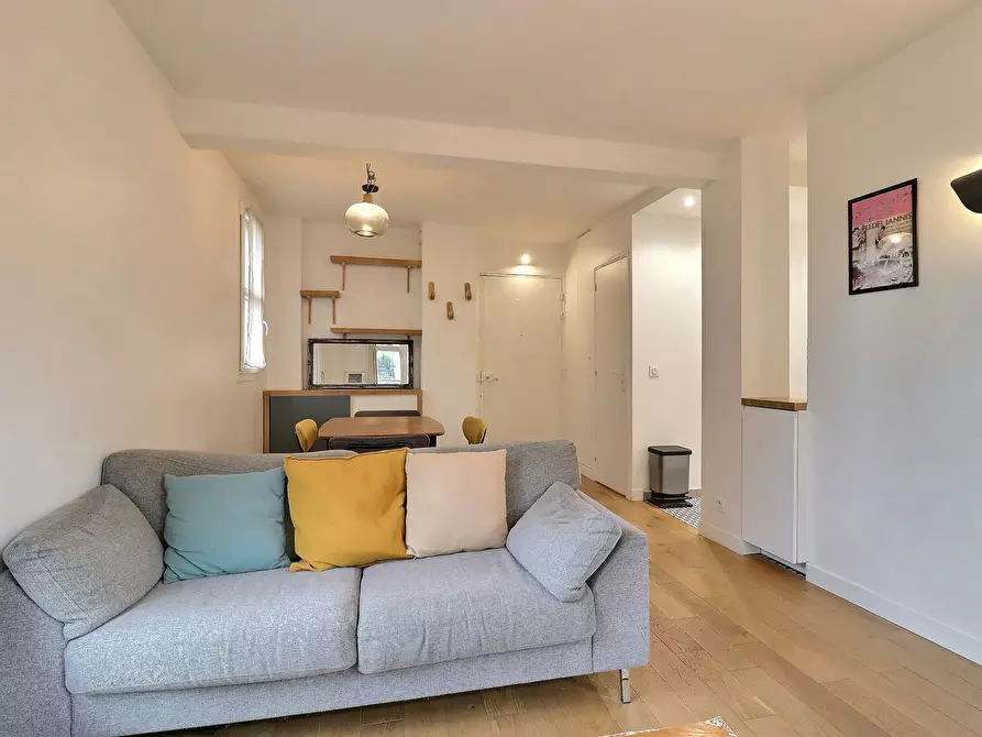 Immagine 6 di Appartamento in affitto  in Rue Pouchet a Paris 17