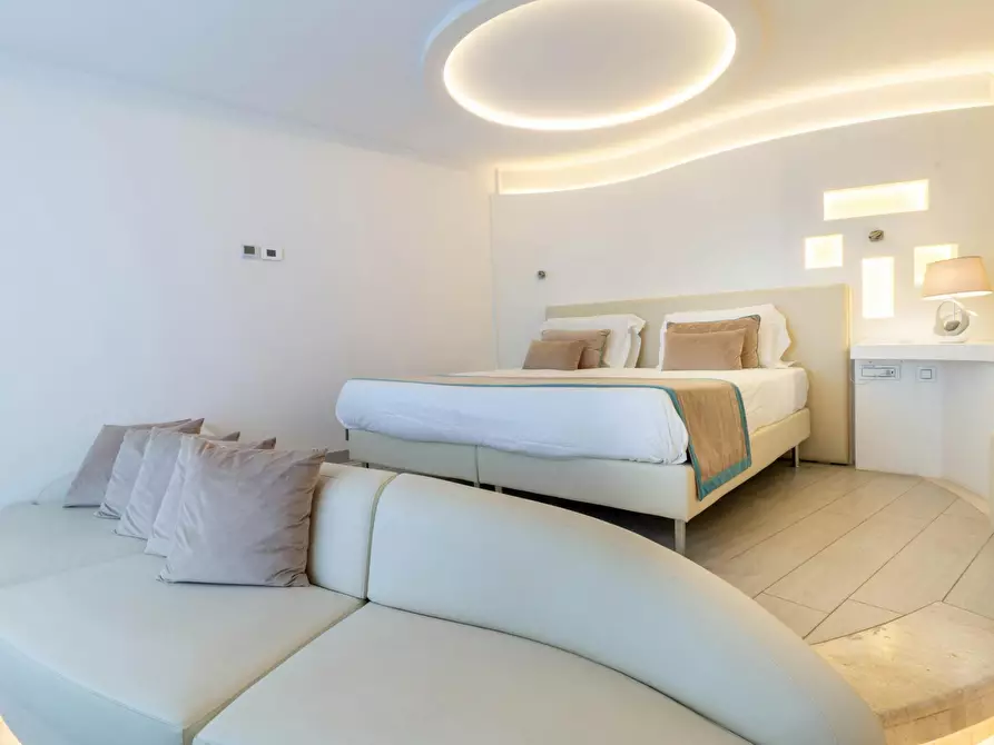 Immagine 3 di Camera in affitto  in Viale Golfo di Quartu a Quartu Sant'elena