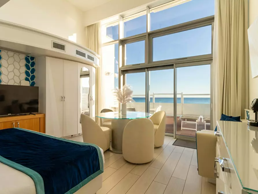 Immagine 7 di Camera in affitto  in Viale Golfo di Quartu a Quartu Sant'elena