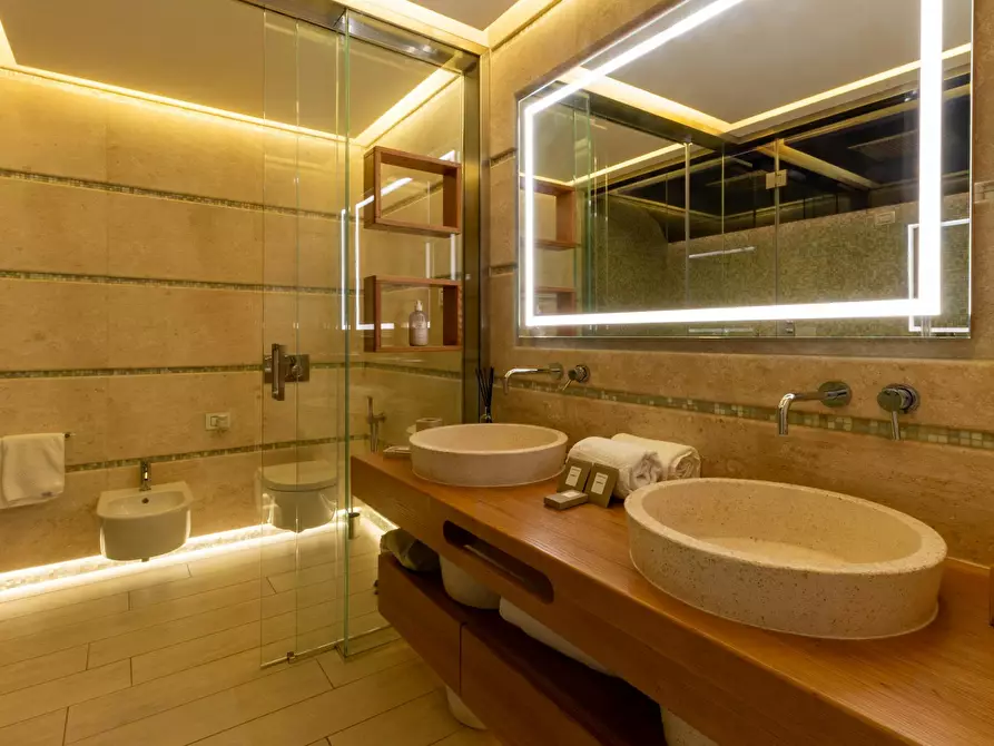 Immagine 2 di Camera in affitto  in Viale Golfo di Quartu a Quartu Sant'elena