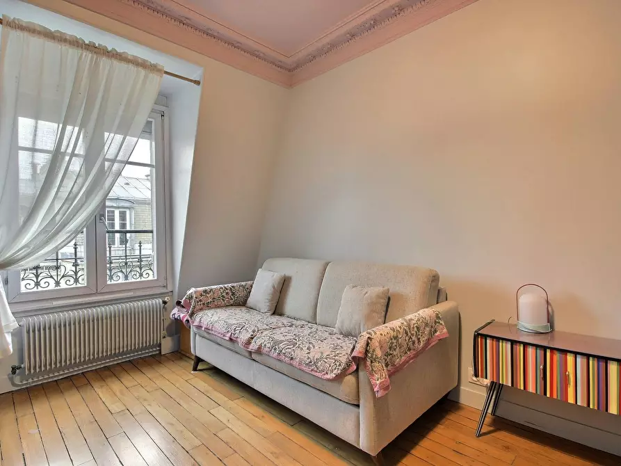 Immagine 2 di Appartamento in affitto  in Rue du Lunain a Paris