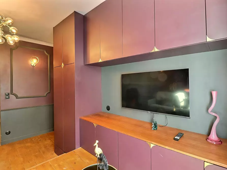 Immagine 2 di Appartamento in affitto  in Rue des Cloys a Paris 18