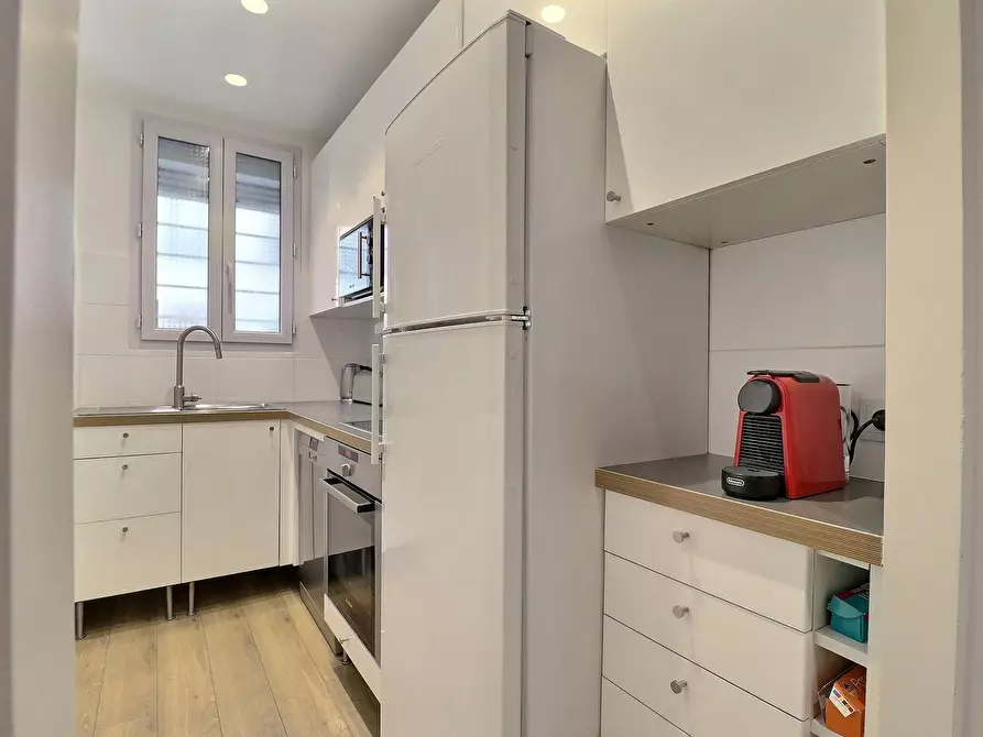 Immagine 9 di Appartamento in affitto  in Rue de Lourmel a Paris