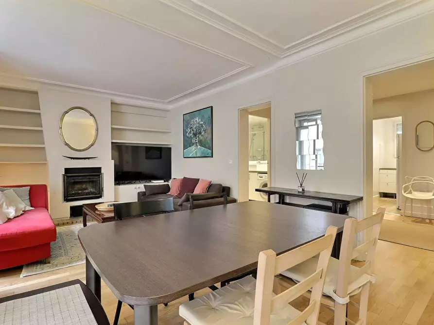 Immagine 3 di Appartamento in affitto  in Rue de Lourmel a Paris