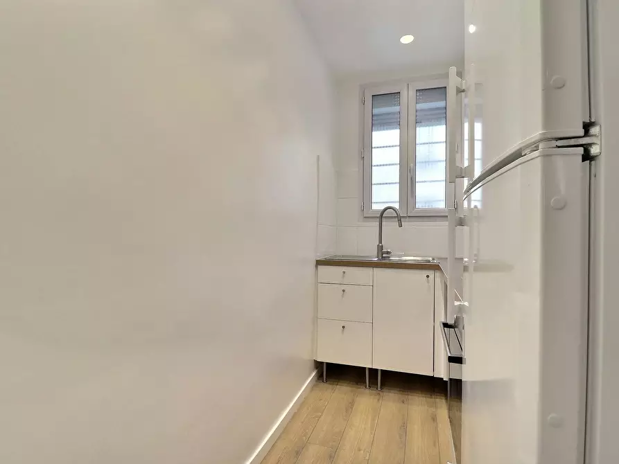 Immagine 7 di Appartamento in affitto  in Rue de Lourmel a Paris