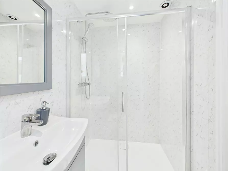 Immagine 10 di Casa indipendente in affitto  in Queen's Road a Cheltenham