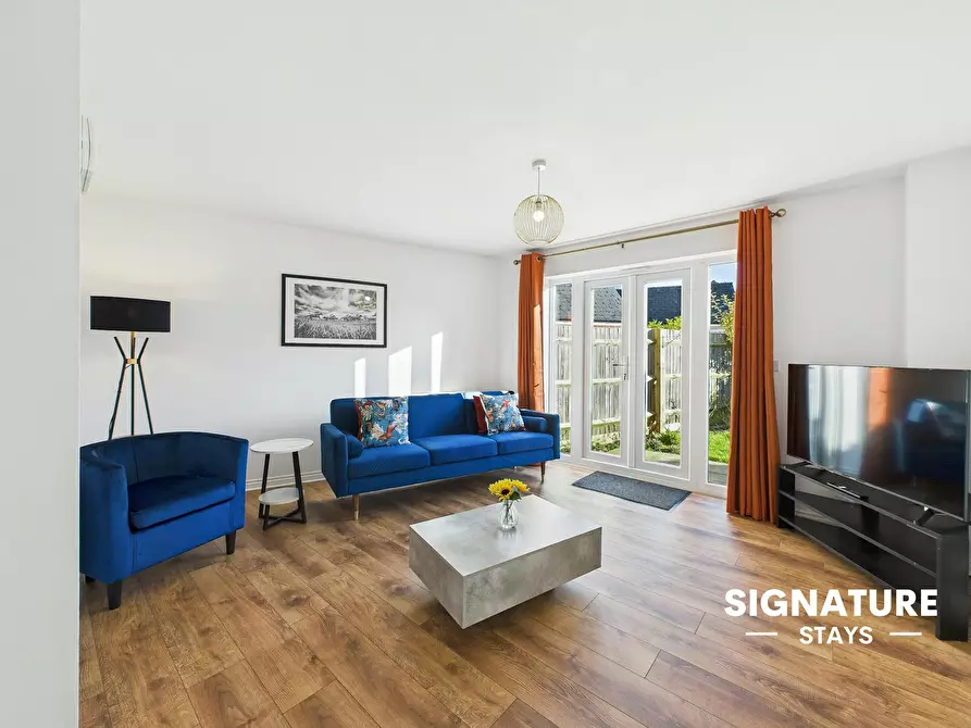 Immagine 3 di Casa indipendente in affitto  in Desert Orchid Road a Prestbury