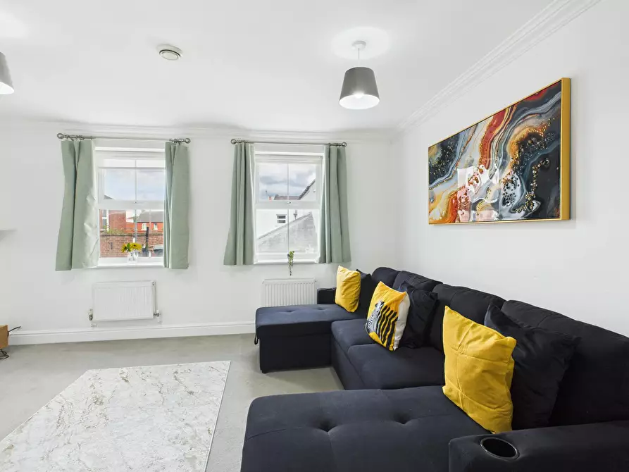 Immagine 5 di Casa indipendente in affitto  in Brookbank Close a Cheltenham