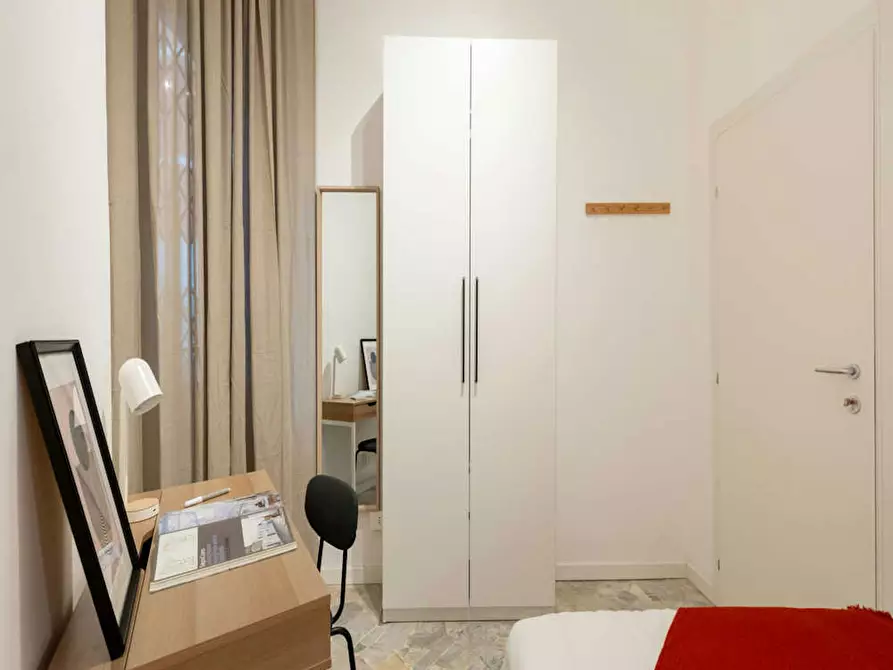 Immagine 5 di Camera in affitto  in Largo Cavalieri di Malta a Milano