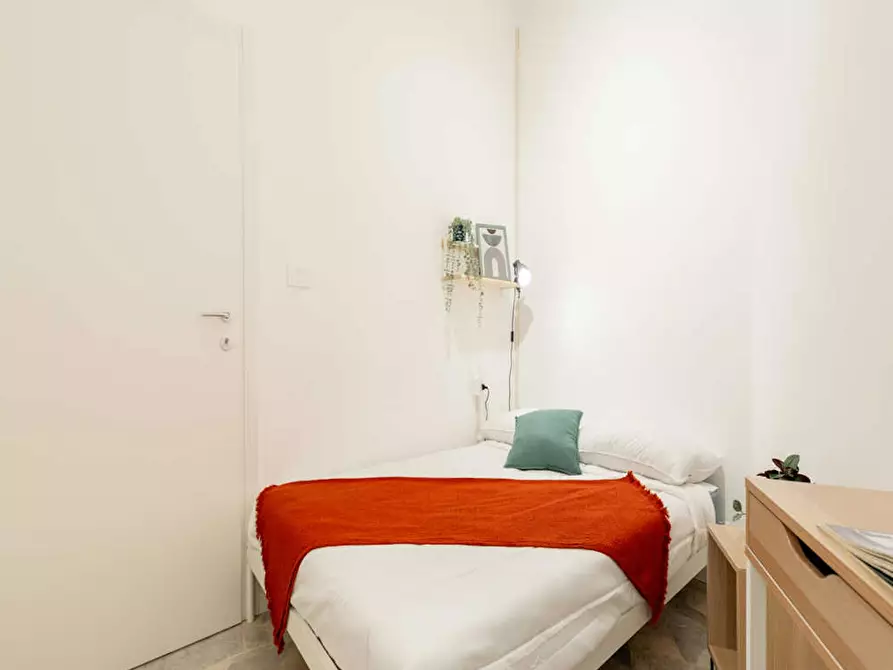 Immagine 4 di Camera in affitto  in Largo Cavalieri di Malta a Milano