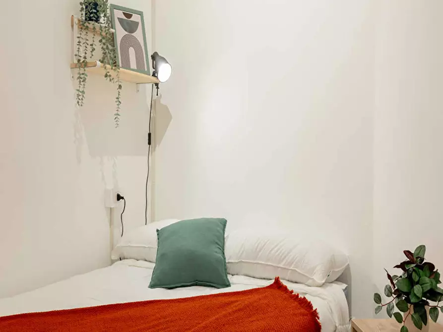 Immagine 2 di Camera in affitto  in Largo Cavalieri di Malta a Milano