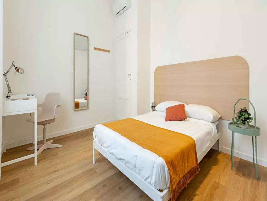 Immagine 1 di Camera in affitto  in Via Diego Guicciardi a Milano