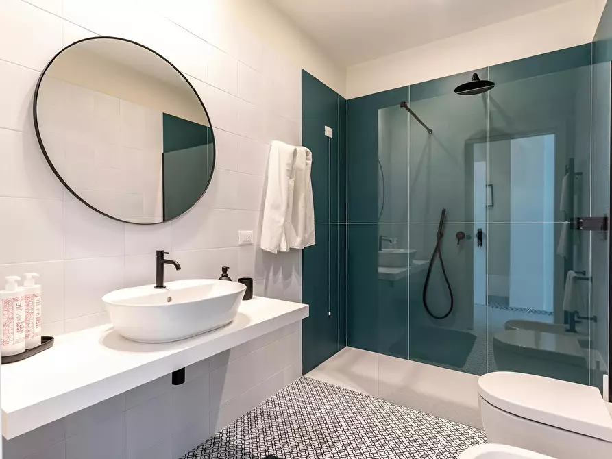 Immagine 9 di Camera in affitto  in Via Adua a Augusta