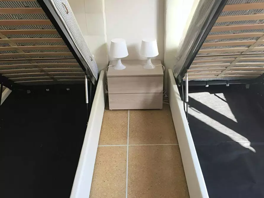 Immagine 4 di Camera condivisa in affitto  in Via Pasubio a Bologna