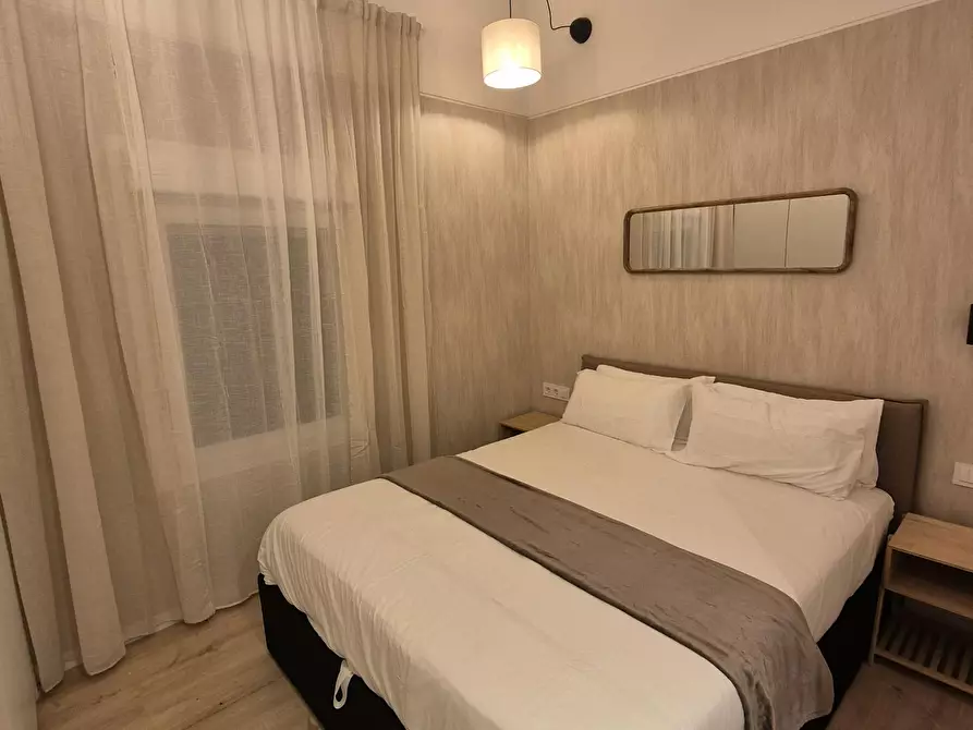 Immagine 8 di Appartamento in affitto  in Calle de Linneo a Madrid