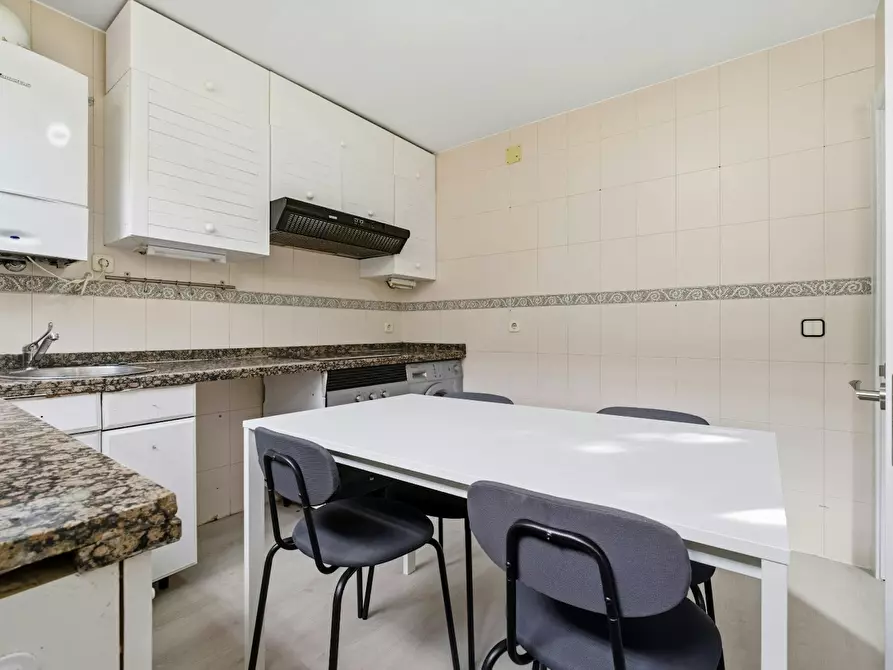 Immagine 8 di Camera in affitto  in Calle de Mataró a Madrid