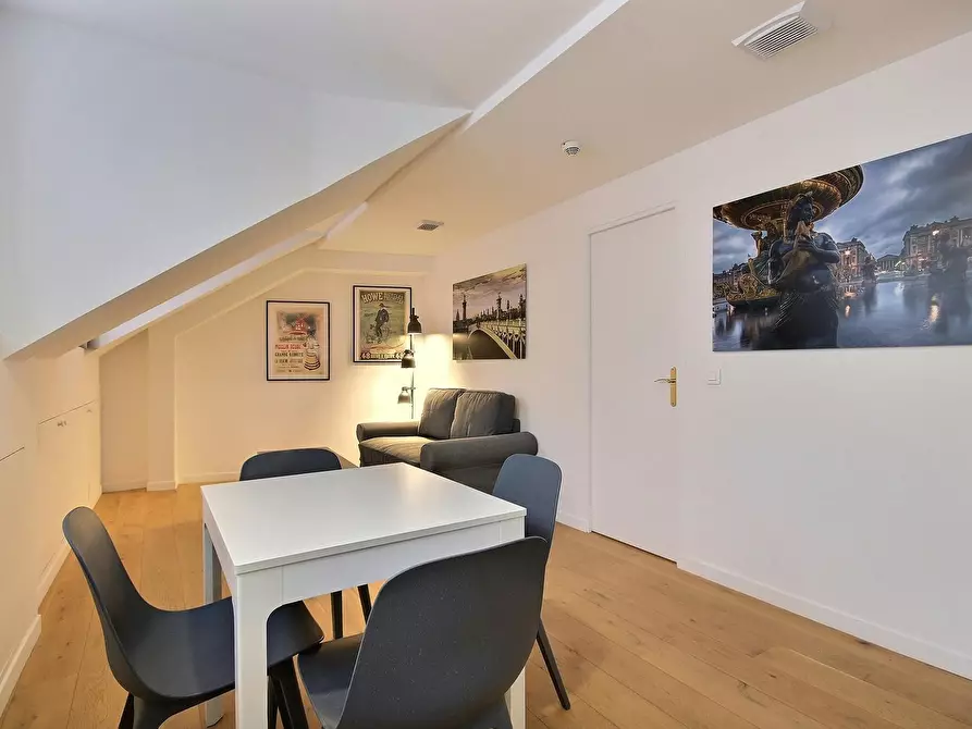 Immagine 6 di Appartamento in affitto  in Rue des Mathurins a Paris 08
