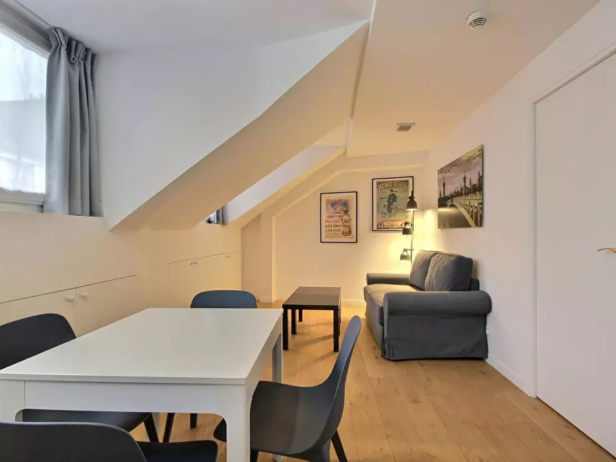 Immagine 5 di Appartamento in affitto  in Rue des Mathurins a Paris 08
