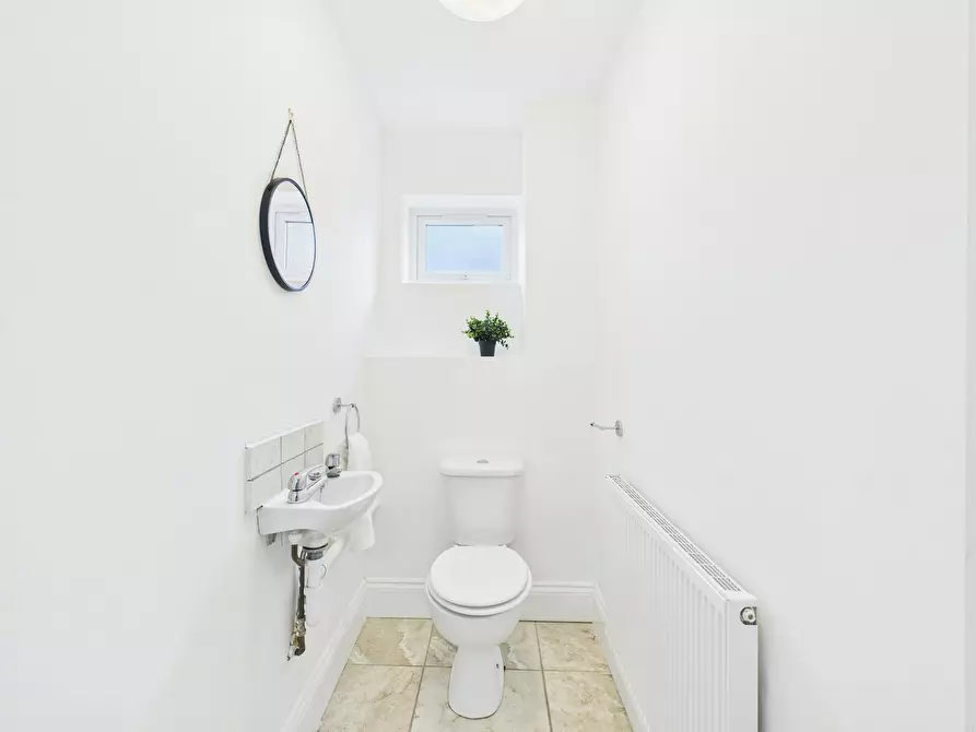 Immagine 5 di Casa indipendente in affitto  in Saxon Way a Droitwich