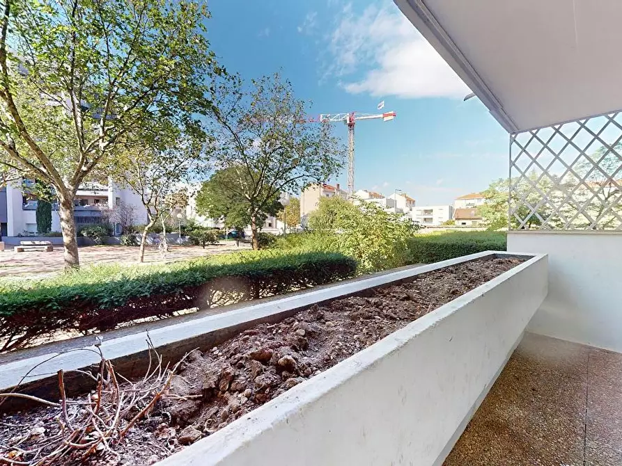 Immagine 3 di Camera in affitto  in Rue Ludovic Bonin a Vénissieux