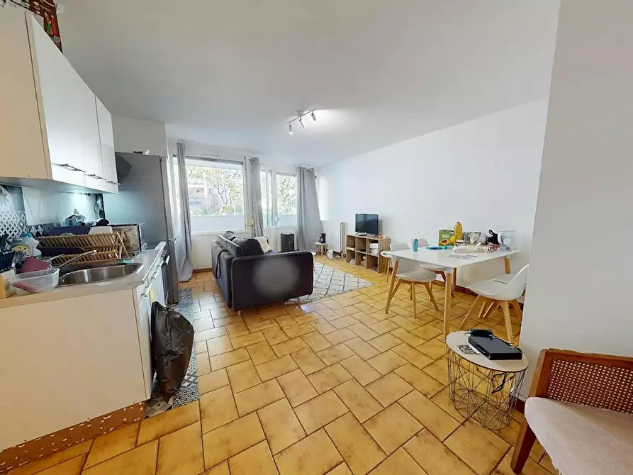 Immagine 1 di Camera in affitto  in Rue Ludovic Bonin a Vénissieux