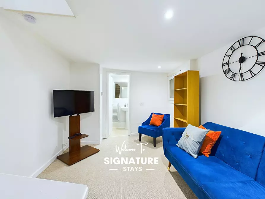 Immagine 1 di Casa indipendente in affitto  in Portland Square a Prestbury