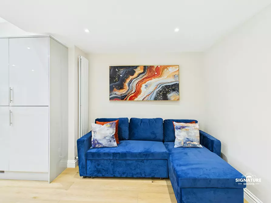 Immagine 2 di Casa indipendente in affitto  in Upper Park Street a Prestbury