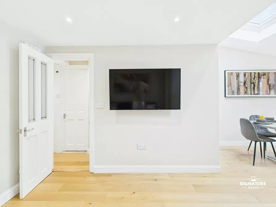 Immagine 5 di Casa indipendente in affitto  in Upper Park Street a Prestbury