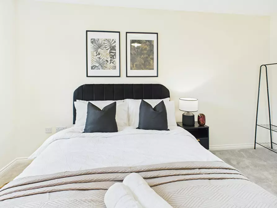 Immagine 7 di Appartamento in affitto  in Sotherby Drive a Cheltenham