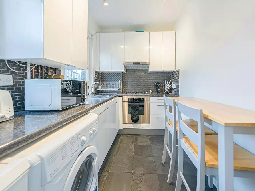 Immagine 4 di Appartamento in affitto  in Tower Bridge Road a Camberwell