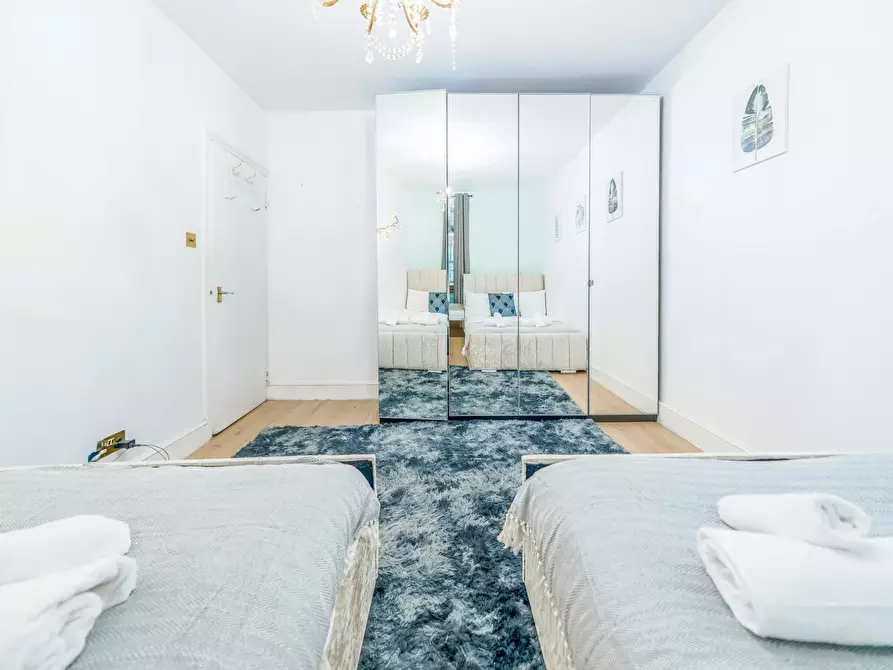 Immagine 7 di Appartamento in affitto  in Tower Bridge Road a Camberwell