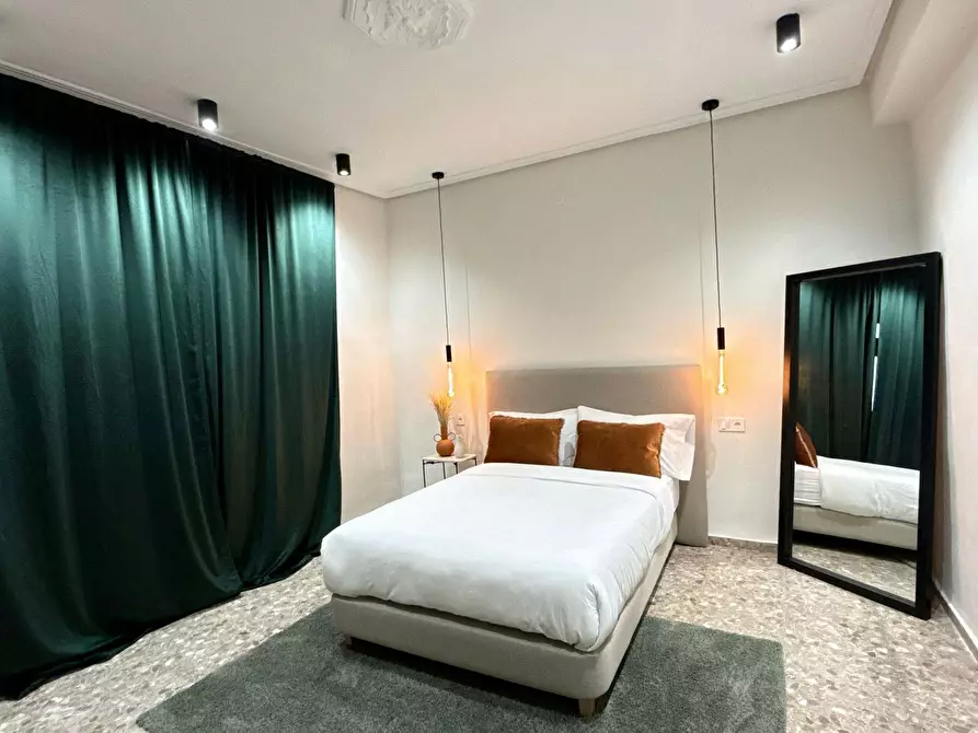 Immagine 2 di Camera in affitto  in Carrer de l'Omet a Valencia