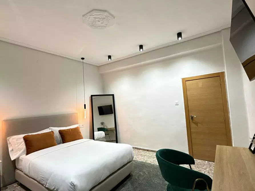 Immagine 1 di Camera in affitto  in Carrer de l'Omet a Valencia