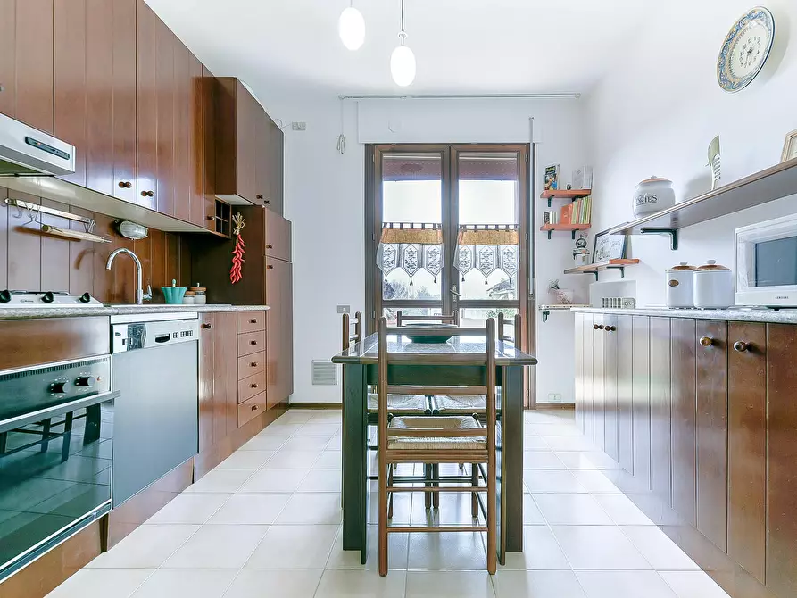 Immagine 1 di Appartamento in affitto  in Via Indri a Venezia